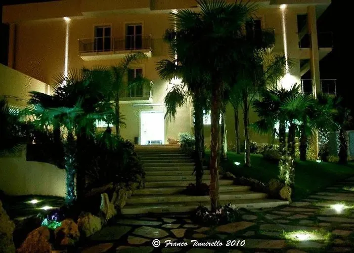 Sant\'Alphio Palace Hotel