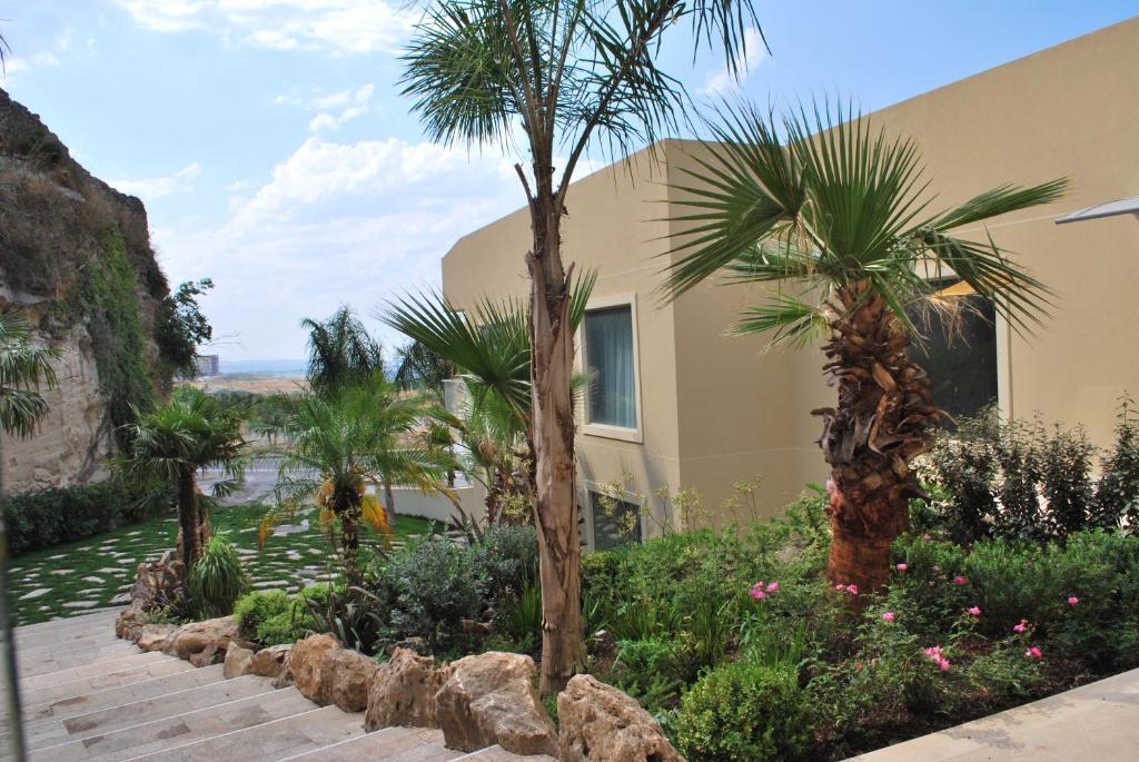 Sant'alphio Palace Hotel 4*