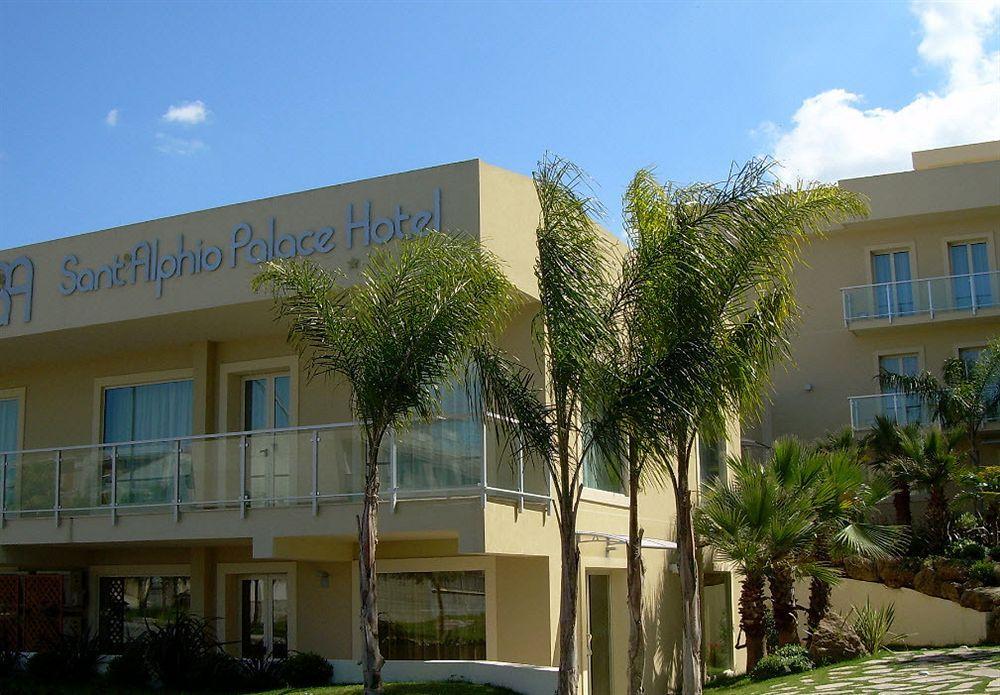Sant'alphio Palace 4*